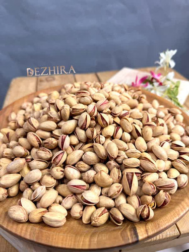 پسته احمد آقایی تنوری