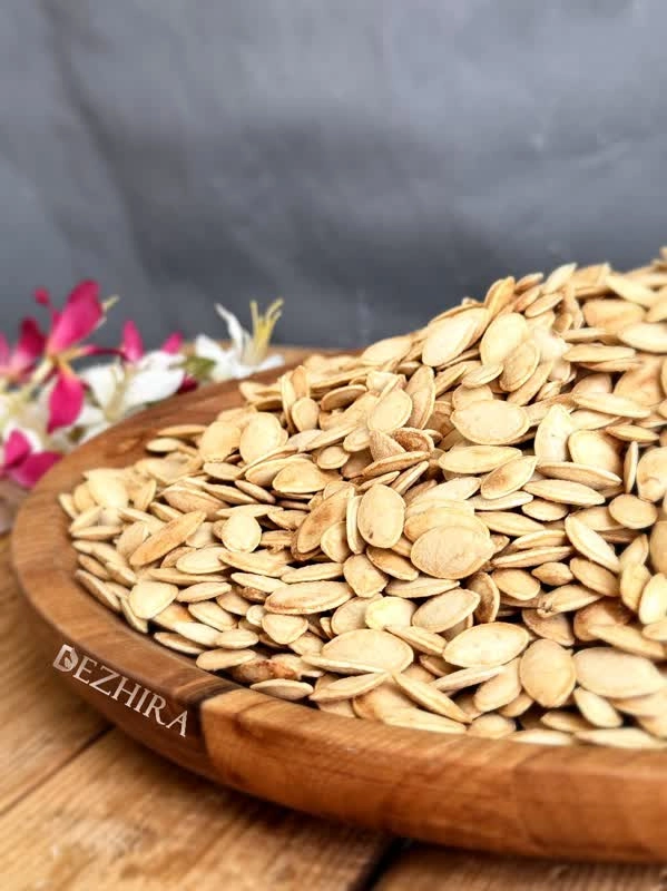 تخم کدو برشته